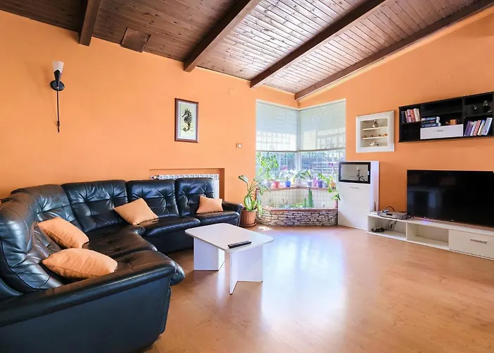 Cherry By Interhome *